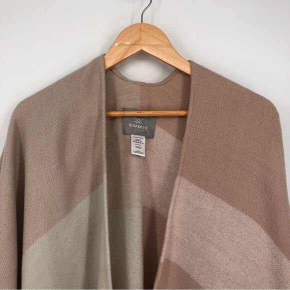 Soia & Kyo Mirel Woven Scarfigan Pink Beige Colorblock Fringe One Size Cozy Warm - Picture 5 of 13